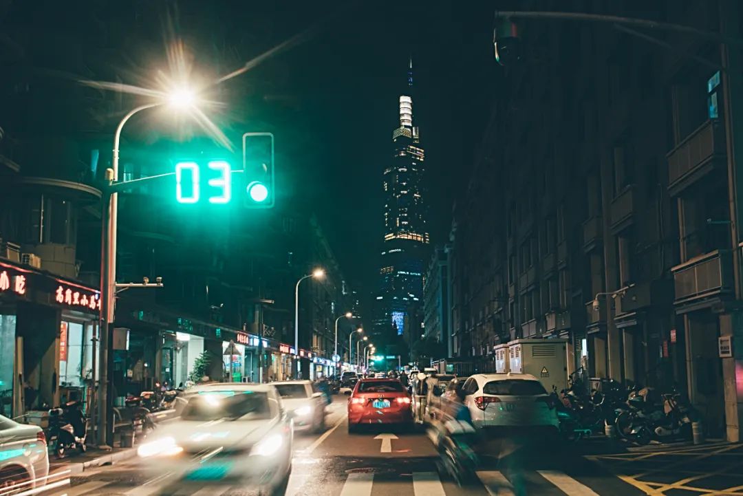 我们先大乱后小乱---南京蹦迪野史