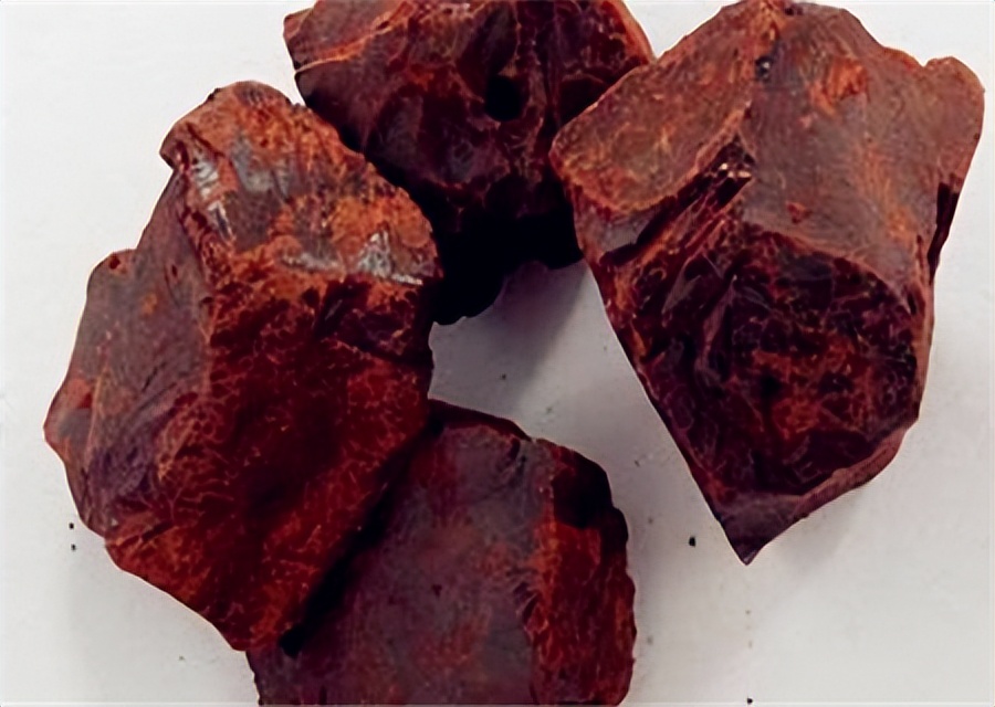 龙血竭和血竭哪个贵,皇冠血竭是龙血竭吗