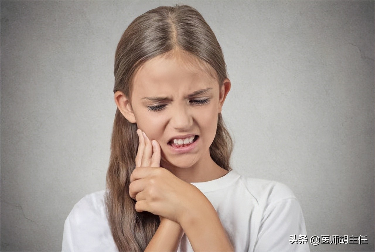 口腔溃疡最快解决方法吃维生素,口腔溃疡吃什么维生素治好得最快