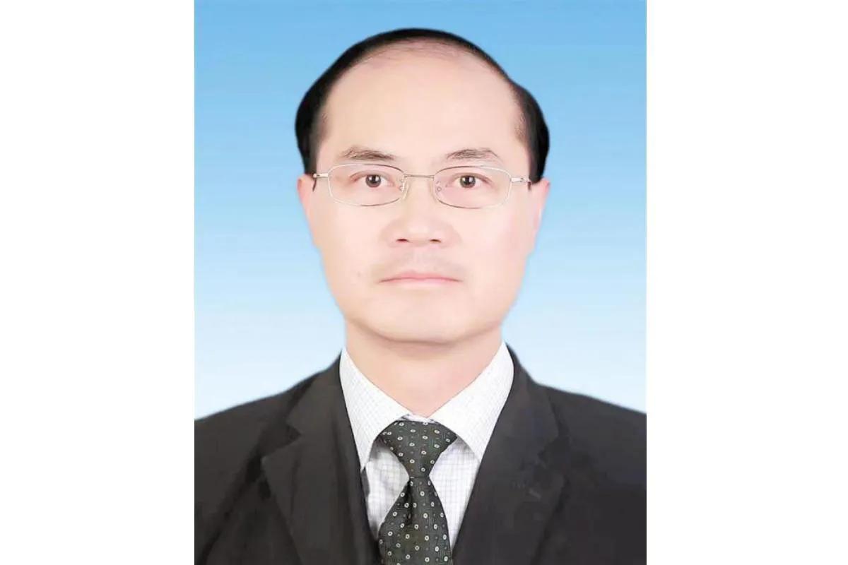 贵州省政府任免公示,贵州省政府秘书处组成人员