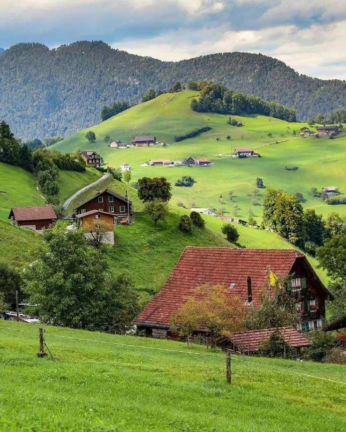 背景图冰岛,瑞士城市风光