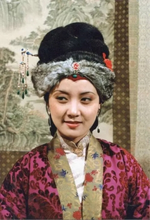 王熙凤怎么会得血崩,王熙凤患上血山崩