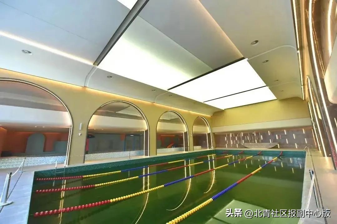 实景图亮相！副中心首个演艺特色酒店即将迎客：含梦幻剧场、游泳池、书吧……