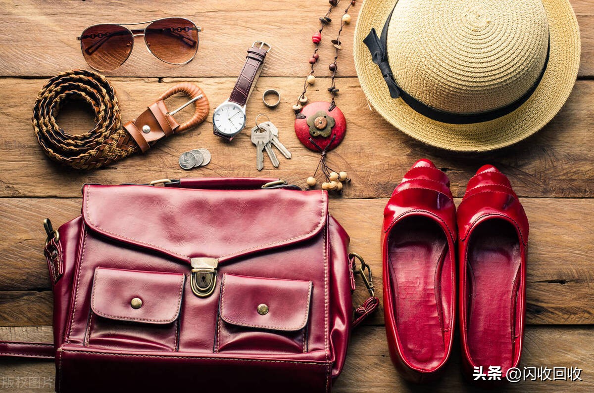 年轻人怎么都爱捡破烂？旧衣服回收投入1万，一年狂赚30万！