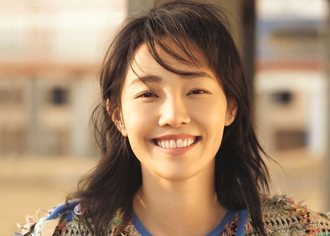 消失的五年白百何,消失4年突然复出tvb前力捧小花