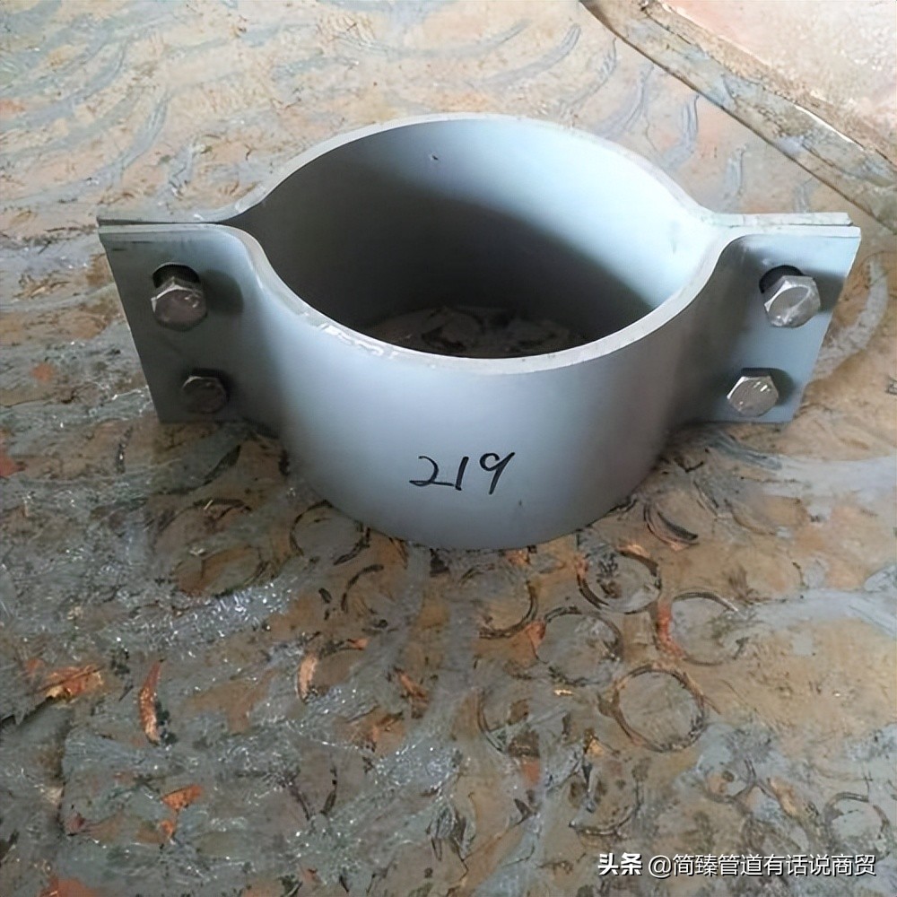 A5管卡子,减振用U形管夹有多热门A5管夹DN80多重配M20螺栓够吗？