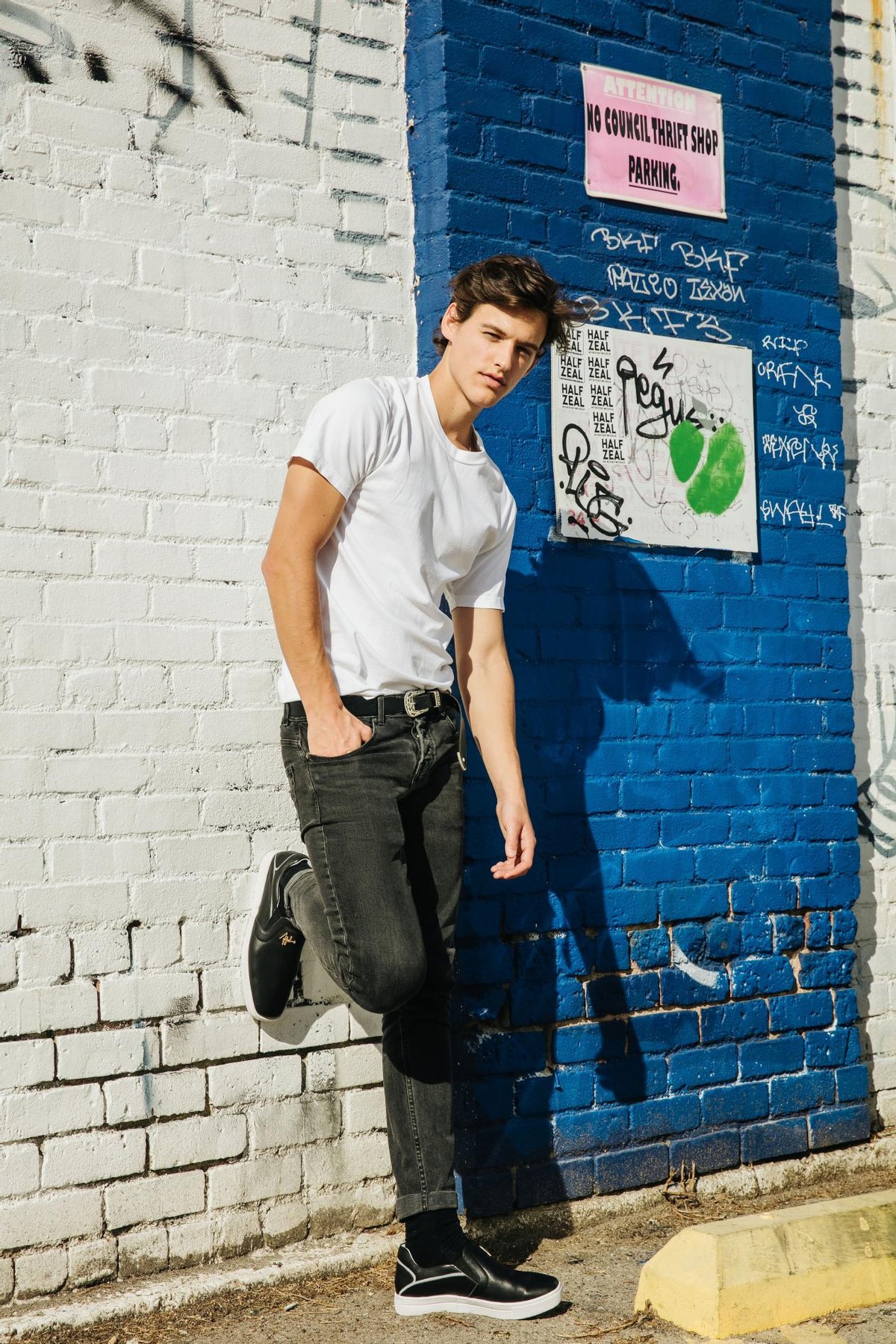 长相普通的男生怎么穿搭,长相平凡的男生怎么穿的