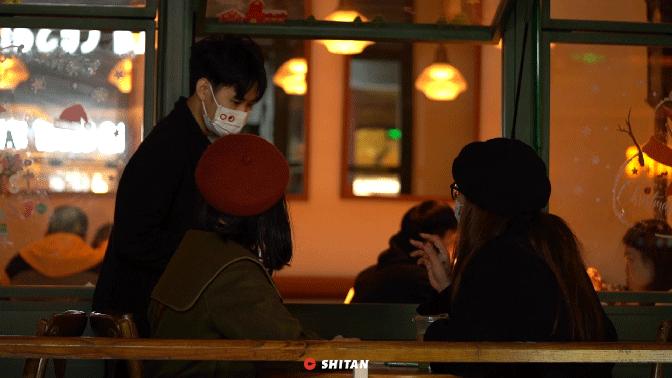 “今晚，不如一起去南头古城喝酒吧”