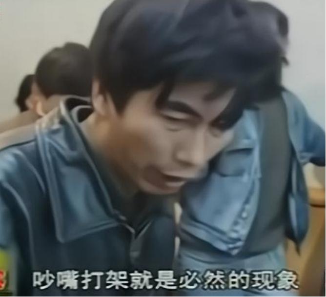 2000年,男子为控制女友,强制给她戴上“贞操锁”,被捕后还狡辩