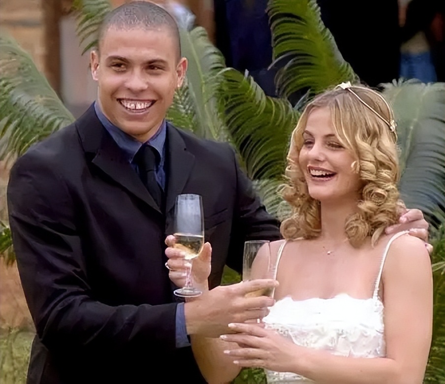 罗纳尔多成长纪实,罗纳尔多风流浪子