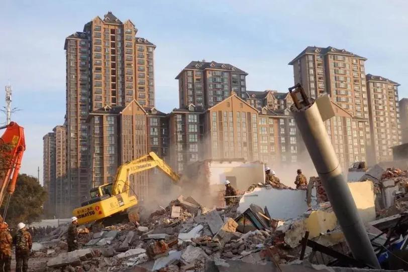 房产证70年产权到期后续期是多久,永久房产证的房子国家会收回吗