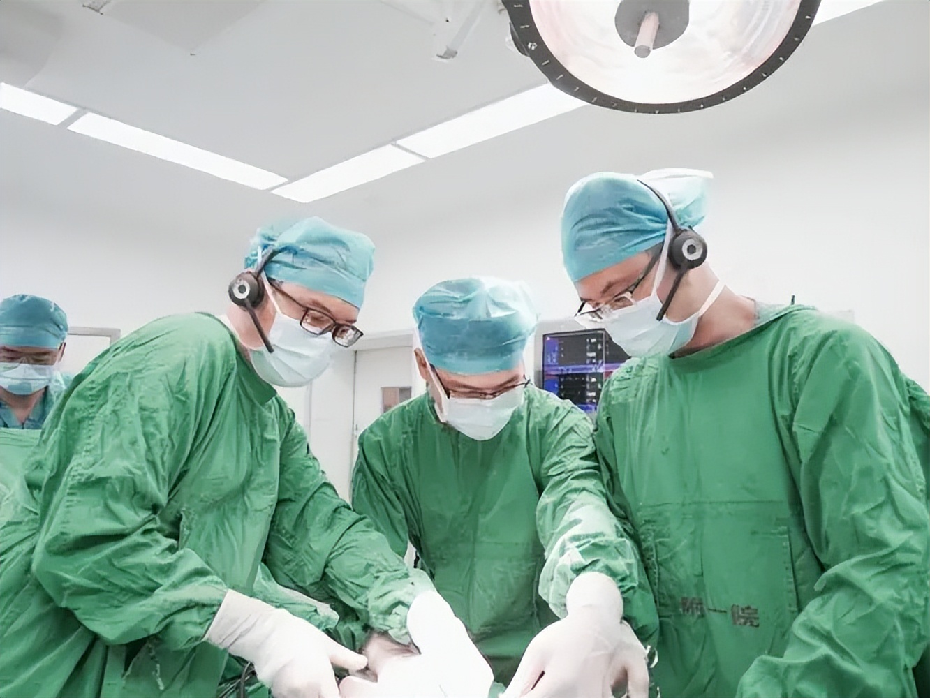 老年人结直肠癌患者危险因素及应用加速康复外科的临床治疗如何？