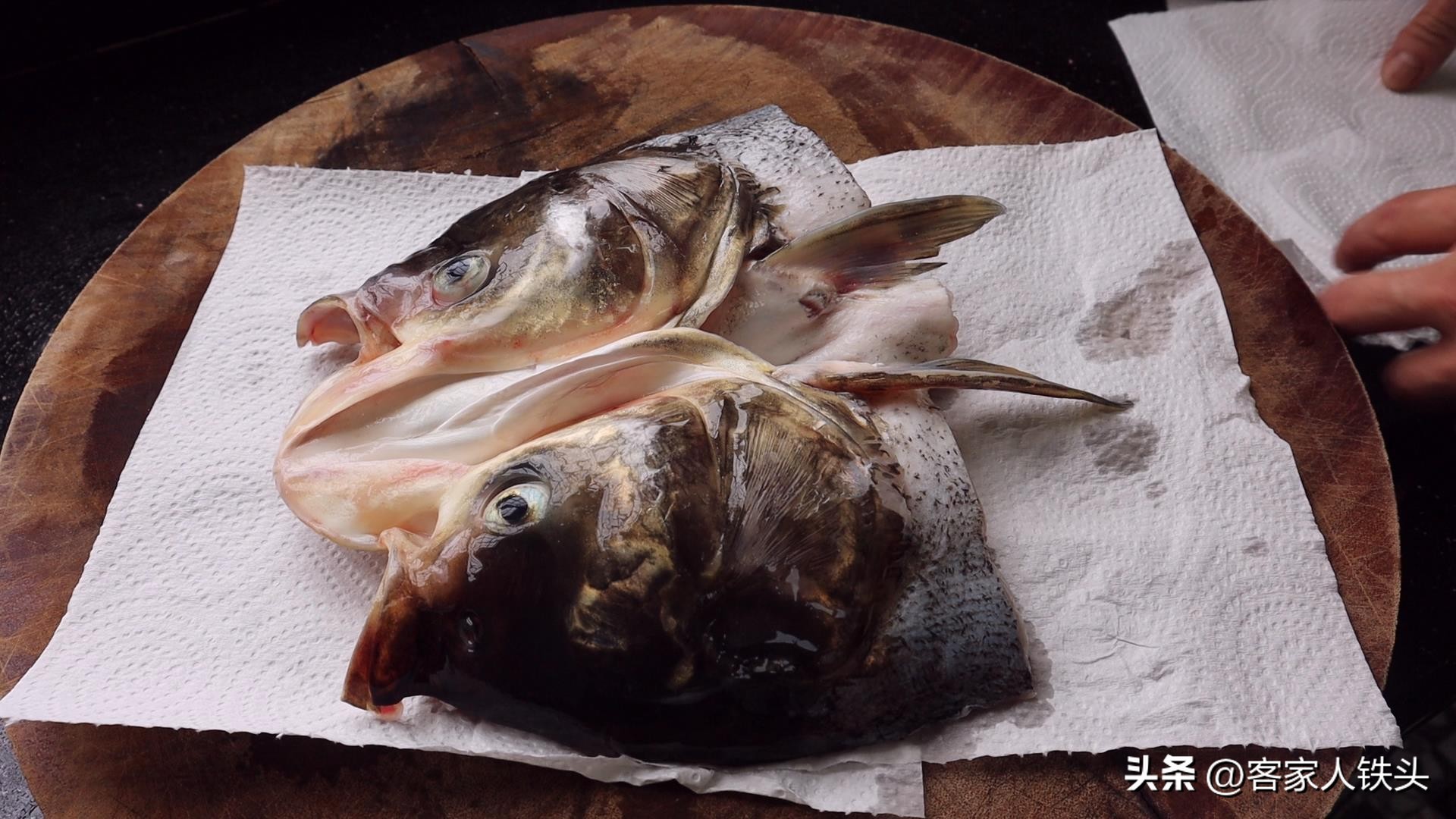 爱吃鱼头原视频,爱吃鱼的一定要收藏教你秘制做法