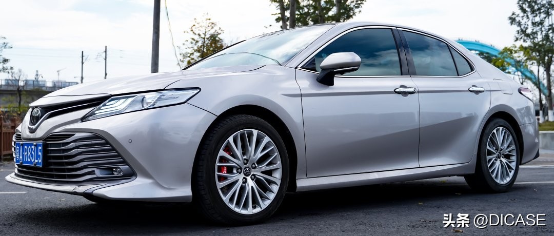 6代凯美瑞改装卡钳案例,迪卡司换刹车片