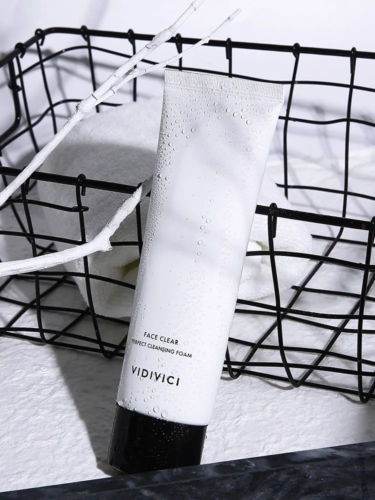 vidivici蚕丝美白保湿洗面奶,vidivici洗面奶和香奈儿洗面奶