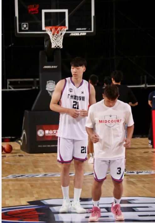 徐杰30+12张昊36+10！广州体院119-93天津体院