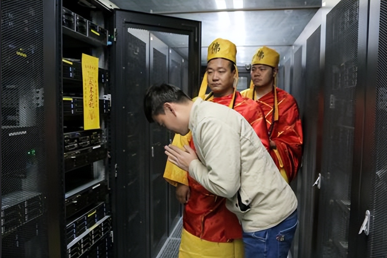 电脑服务器主机与电脑的区别,服务器和普通电脑区别