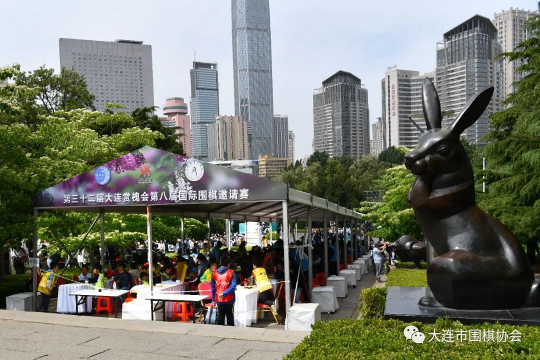 槐香四溢沁入八荒,槐香四溢