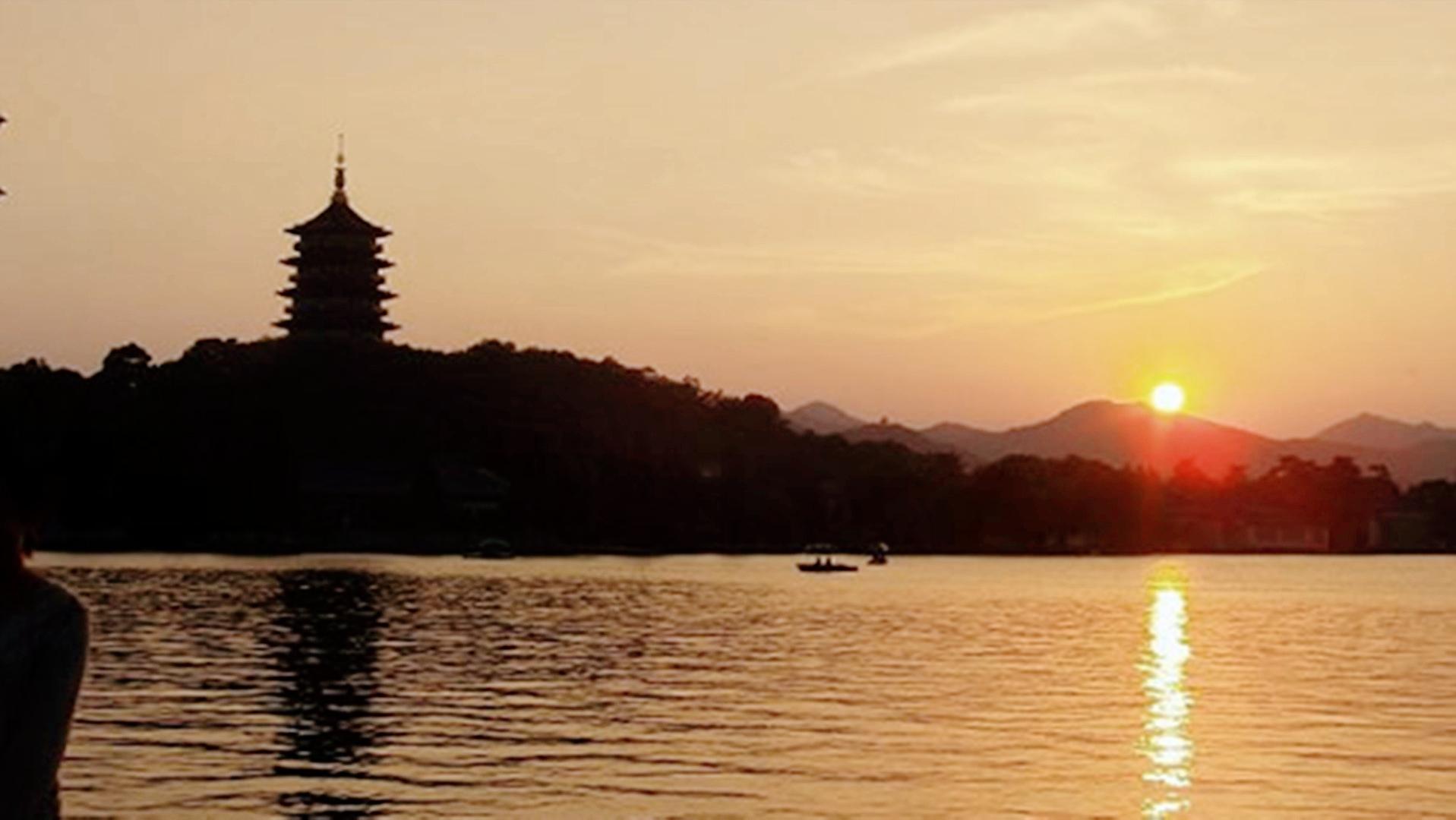 杭州老人肝癌晚期：拒绝化疗、打麻将、吃小吃，晚辈尊重他的选择