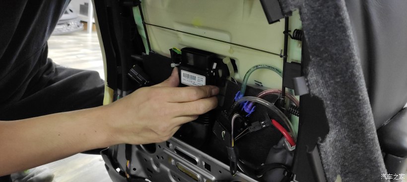 路虎揽胜行政座椅通风加装多少钱,路虎揽胜行政前排座椅改装