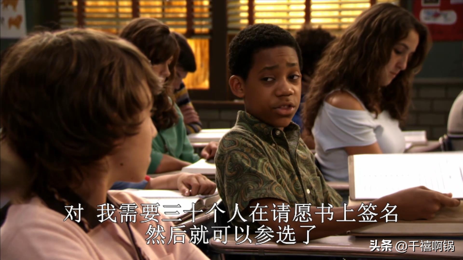 走在街上遇见强盗该怎么办?网友:当然是凉拌啊!