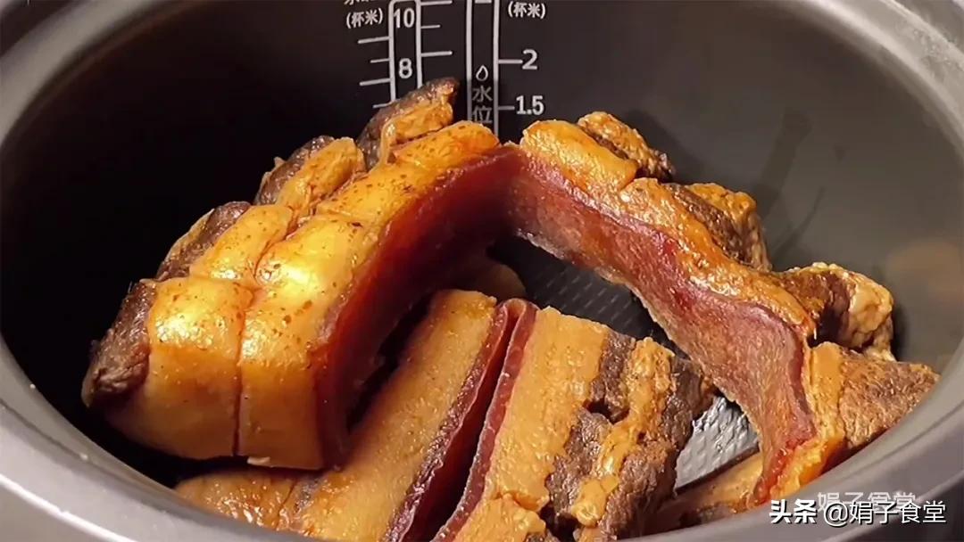 猪肉放在酱油里泡两天怎么做好吃,猪肉泡酱油的正确方法
