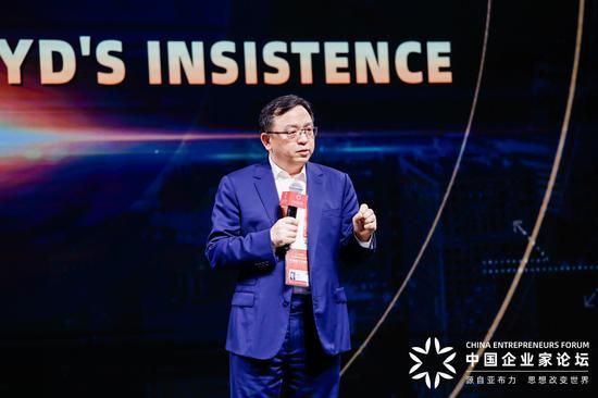 王传福父母双亡,王传福15岁成孤儿