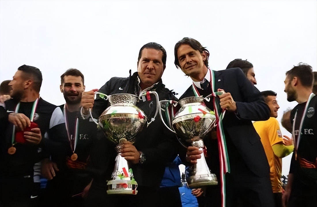 威尼斯fc球衣,威尼斯足球俱乐部新赛季主场球衣