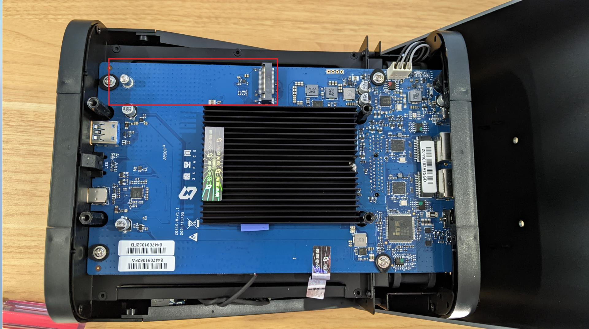 极空间z4对比绿联4600nas,极空间z4对比绿联nas