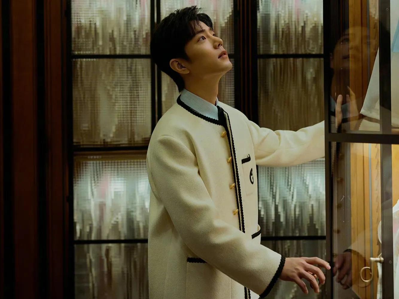 gucci活动肖战服饰,米兰时装周gucci手写邀请函肖战