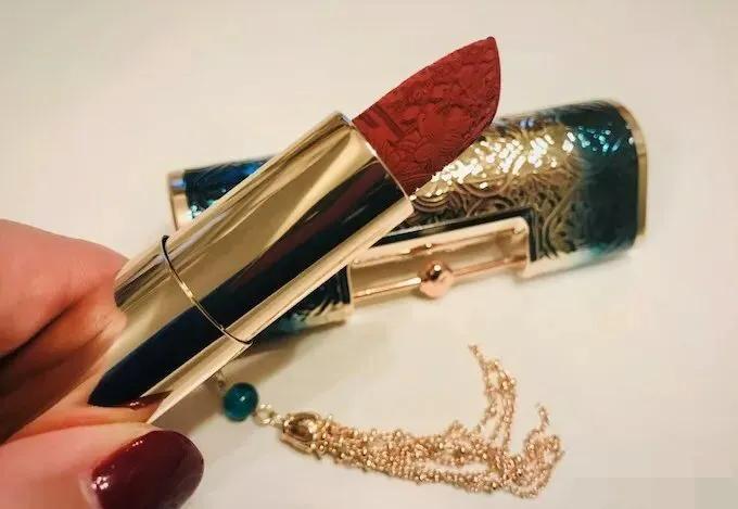 从微博数据看中国国货美妆如何突围