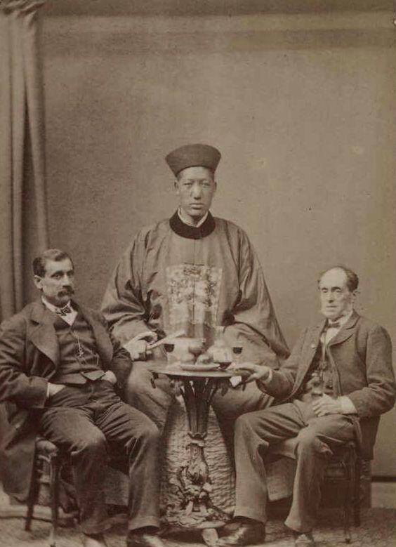 日军日记：男人饿倒在地，为了救他，我将他妻子的乳房割给他吃!