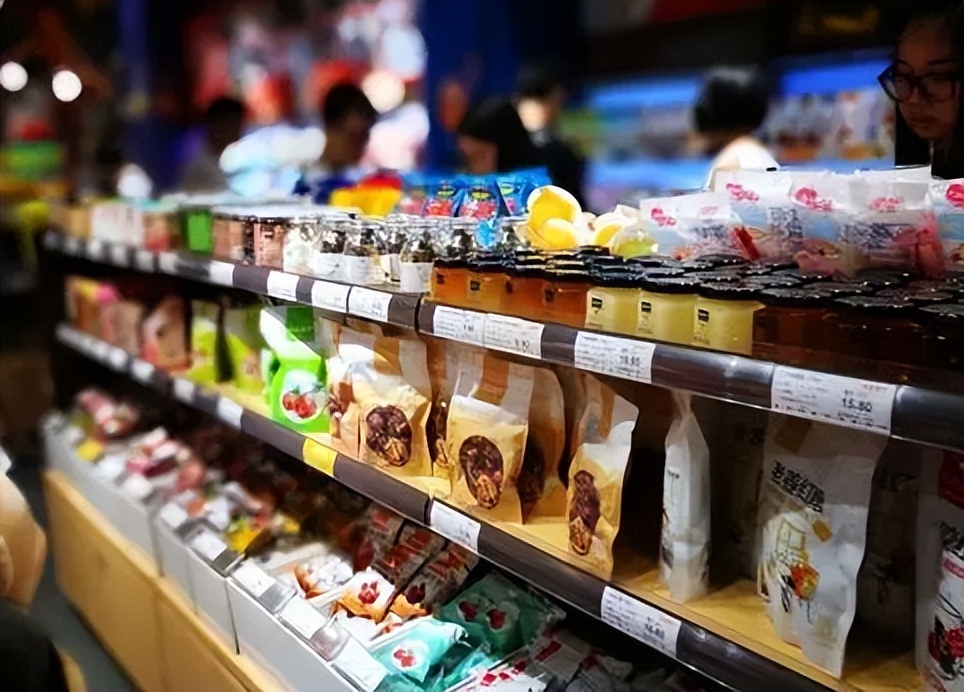 现在最火的零食加盟店品牌,2023最火的零食加盟店