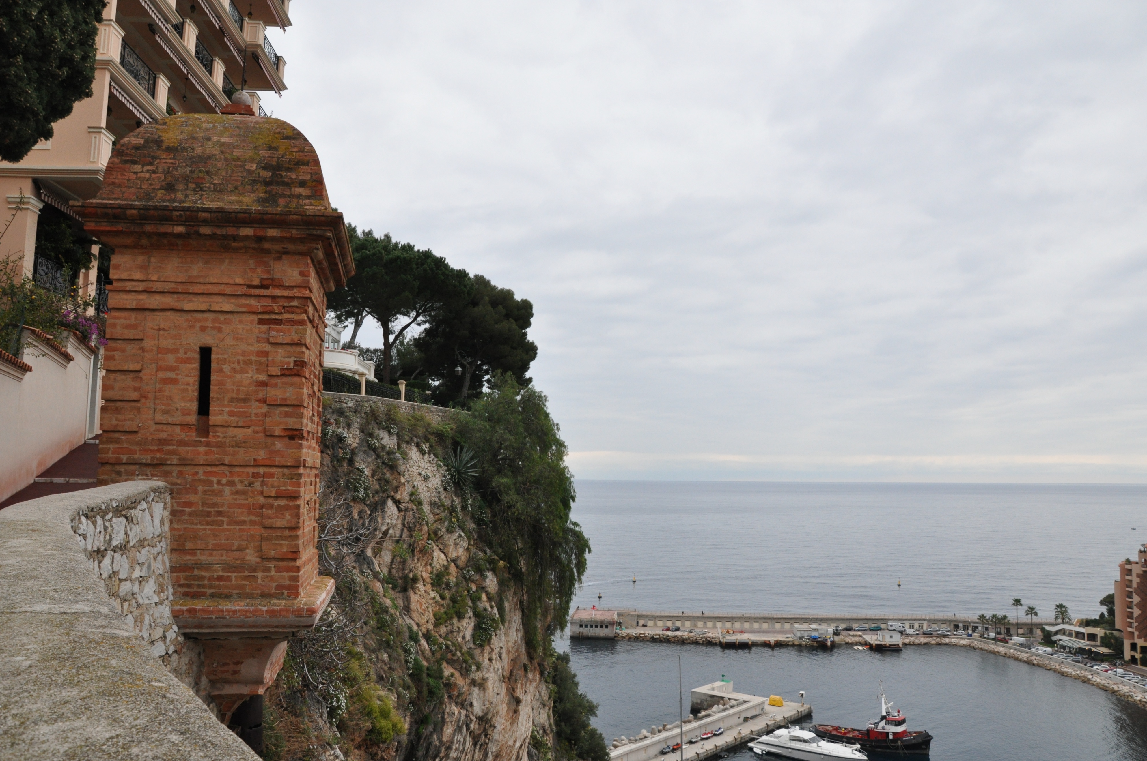 摩纳哥：拥有巨大财富的世界第二小国家，奢华的旅游度假胜地