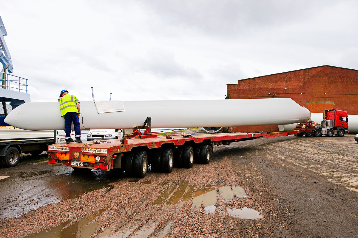 53周岁生日快乐！揭秘斯堪尼亚V8发展史，公路之王如何步步加冕？