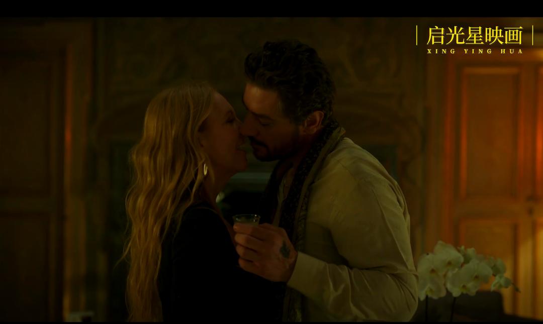 黑帮女老大成长史,黑帮女老大的传奇人生