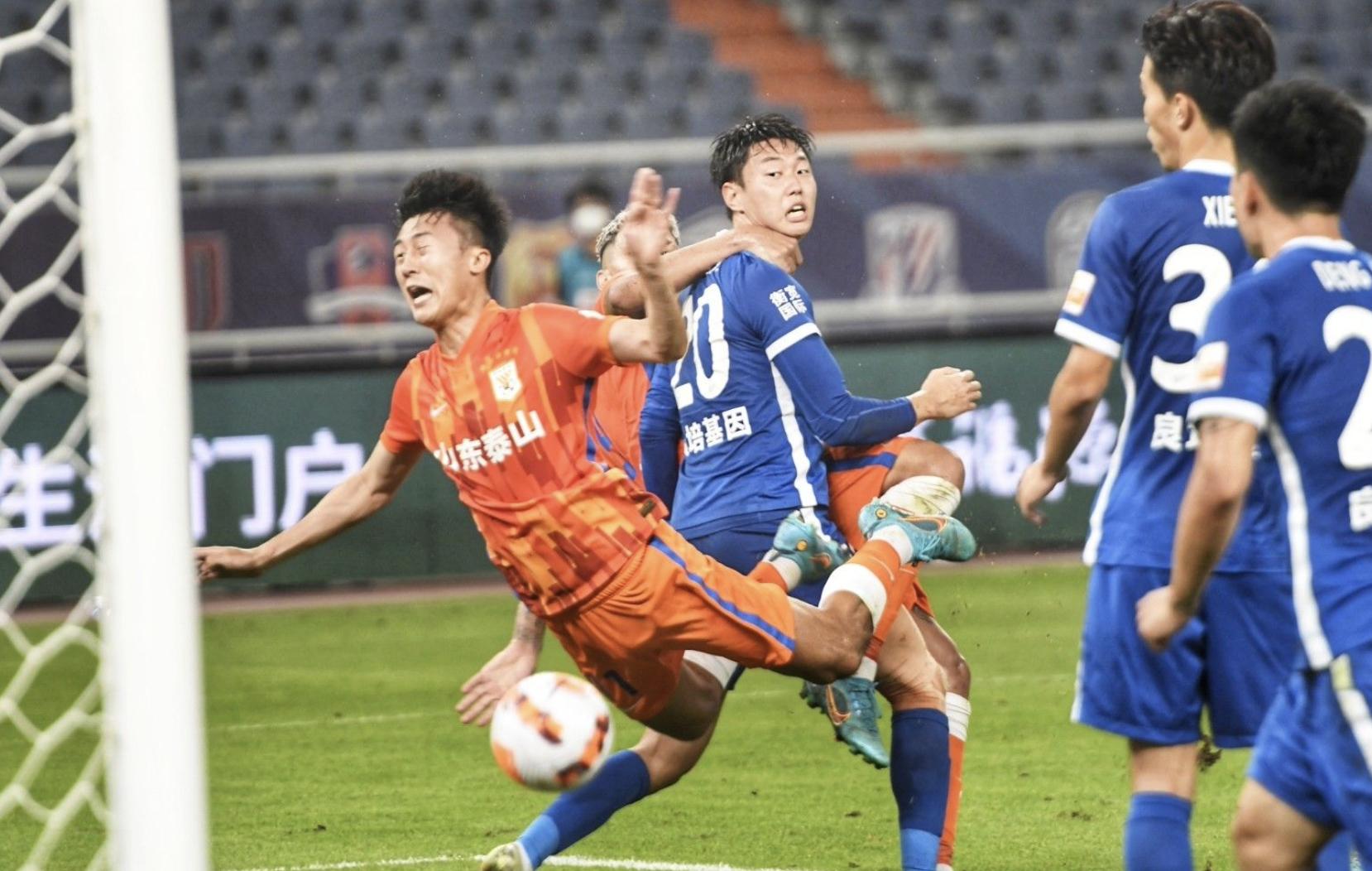 崔康熙执教山东泰山主场首败,崔康熙带泰山队得到过冠军吗