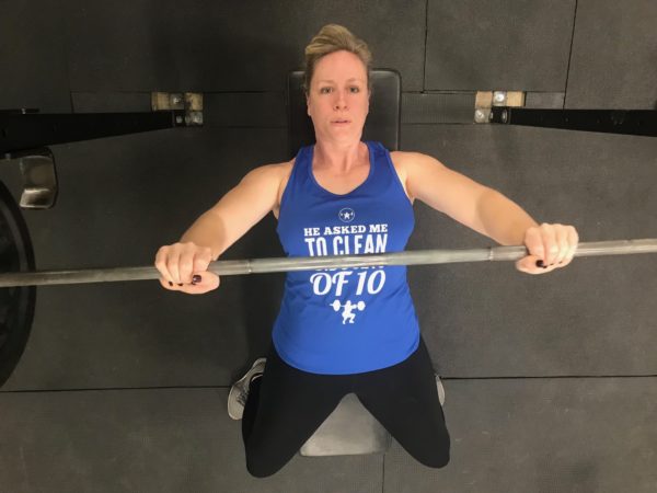 卧推姿势正确但肩膀还是痛,上斜卧推肩膀疼卧推没事