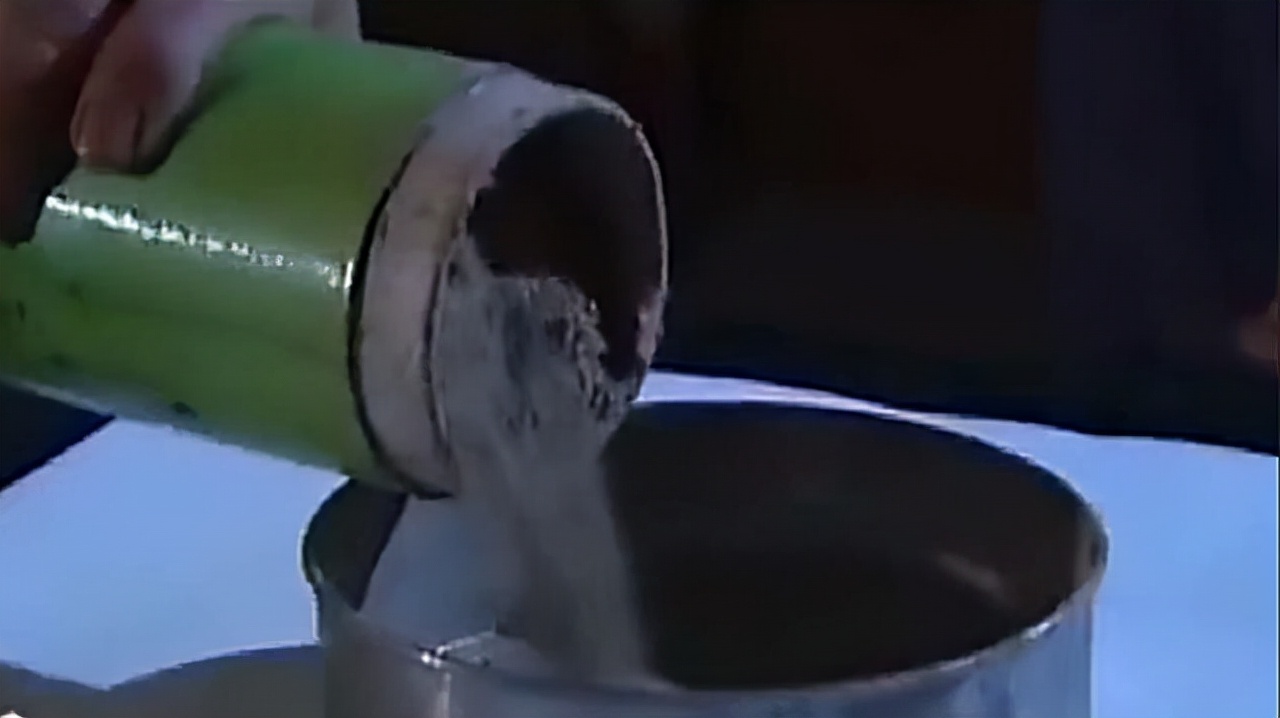 湖南男子身怀神奇解毒术,乡村教师自学中医为孩子以身试药