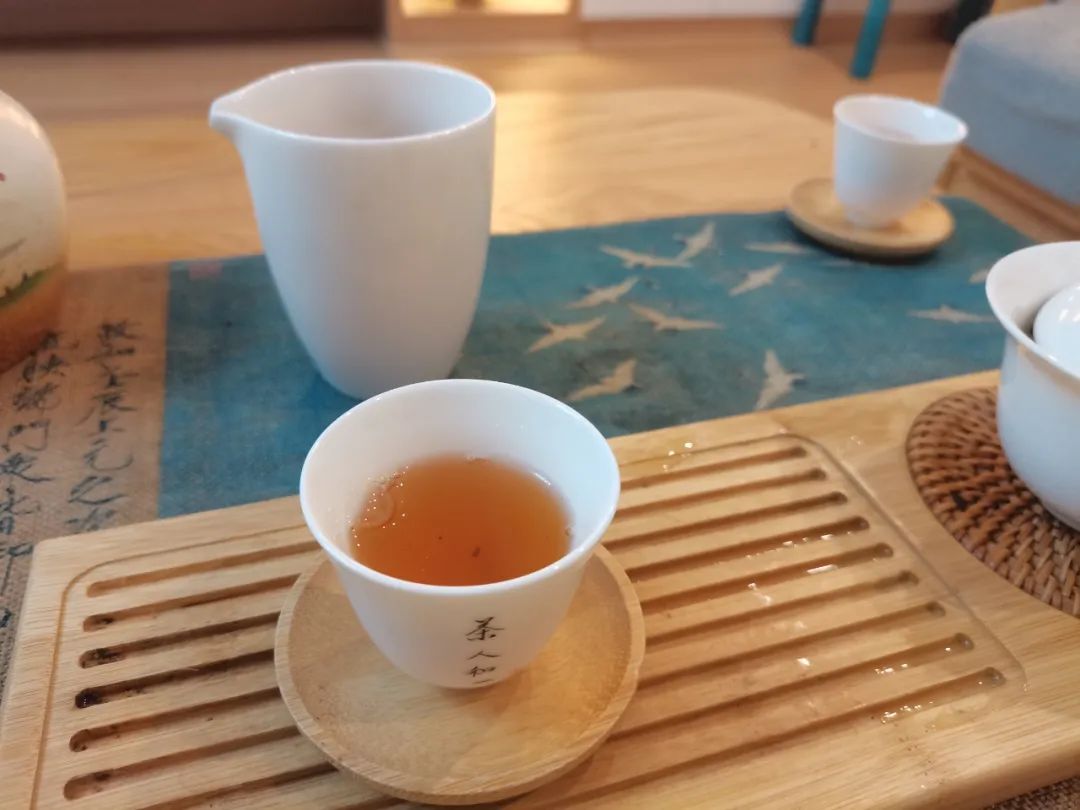 岩茶的清凉感,岩茶苦涩化不开没有回甘生津