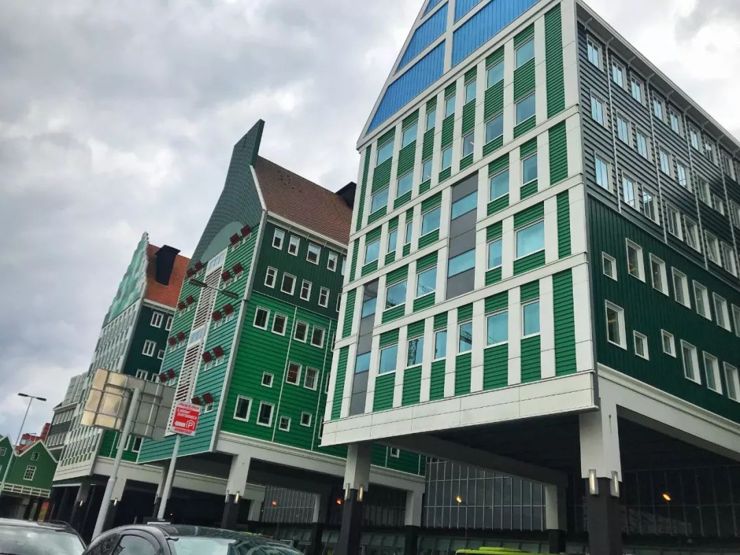 开车去欧洲第23集:在阿姆斯特丹*灯区红**,2名荷兰壮汉挑衅被我怼