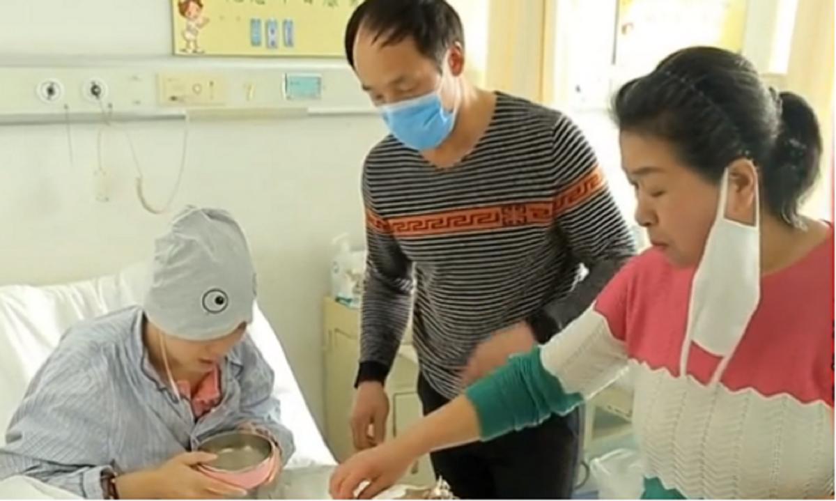 24女孩被骗30万轻生,女孩被骗9500服药自尽