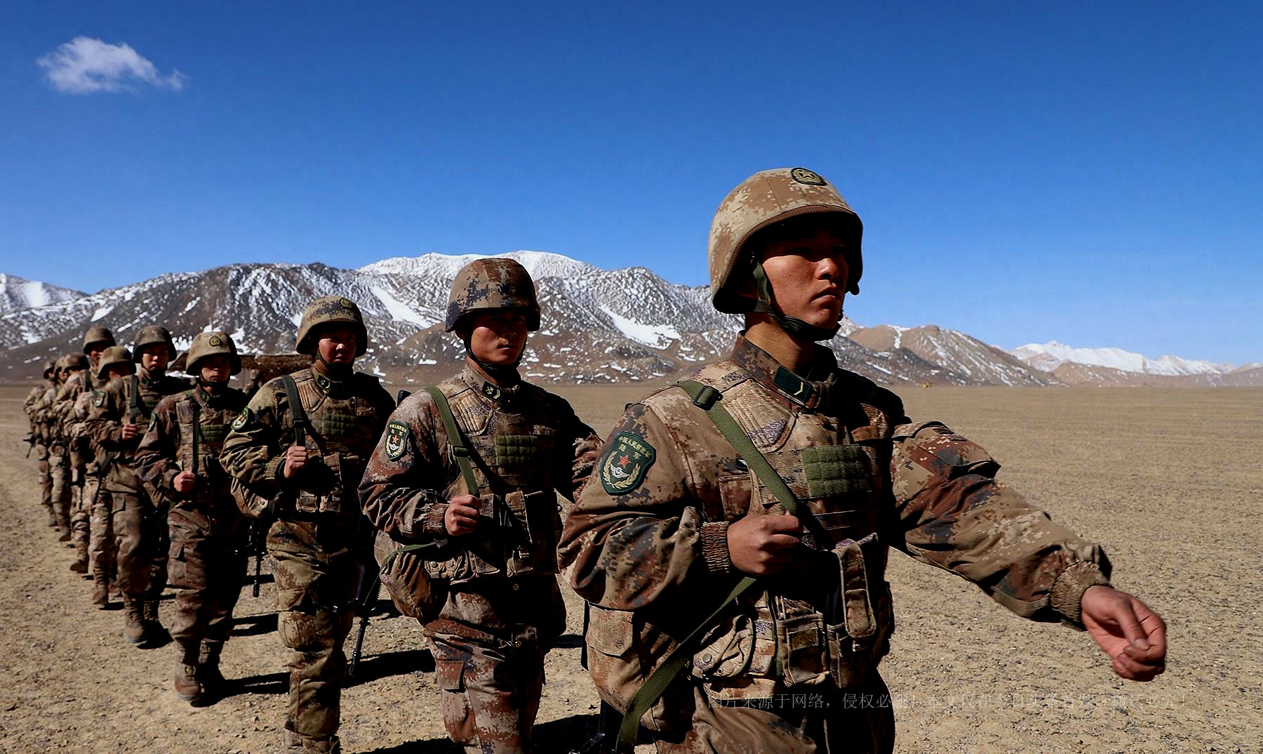 令人瞩目的*疆新**军区是我国实力最强省军区，一直保卫我国边疆安全