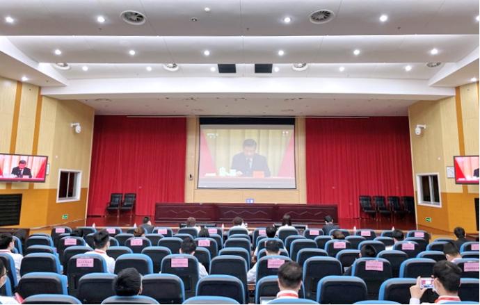 中国电信江西公司各级团组织收听收看庆祝中国共产主义青年团成立100周年大会