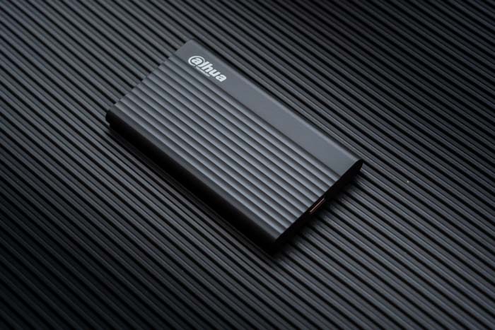 海康威视t300s和大华t70哪个好,大华512Gm.2固态测评