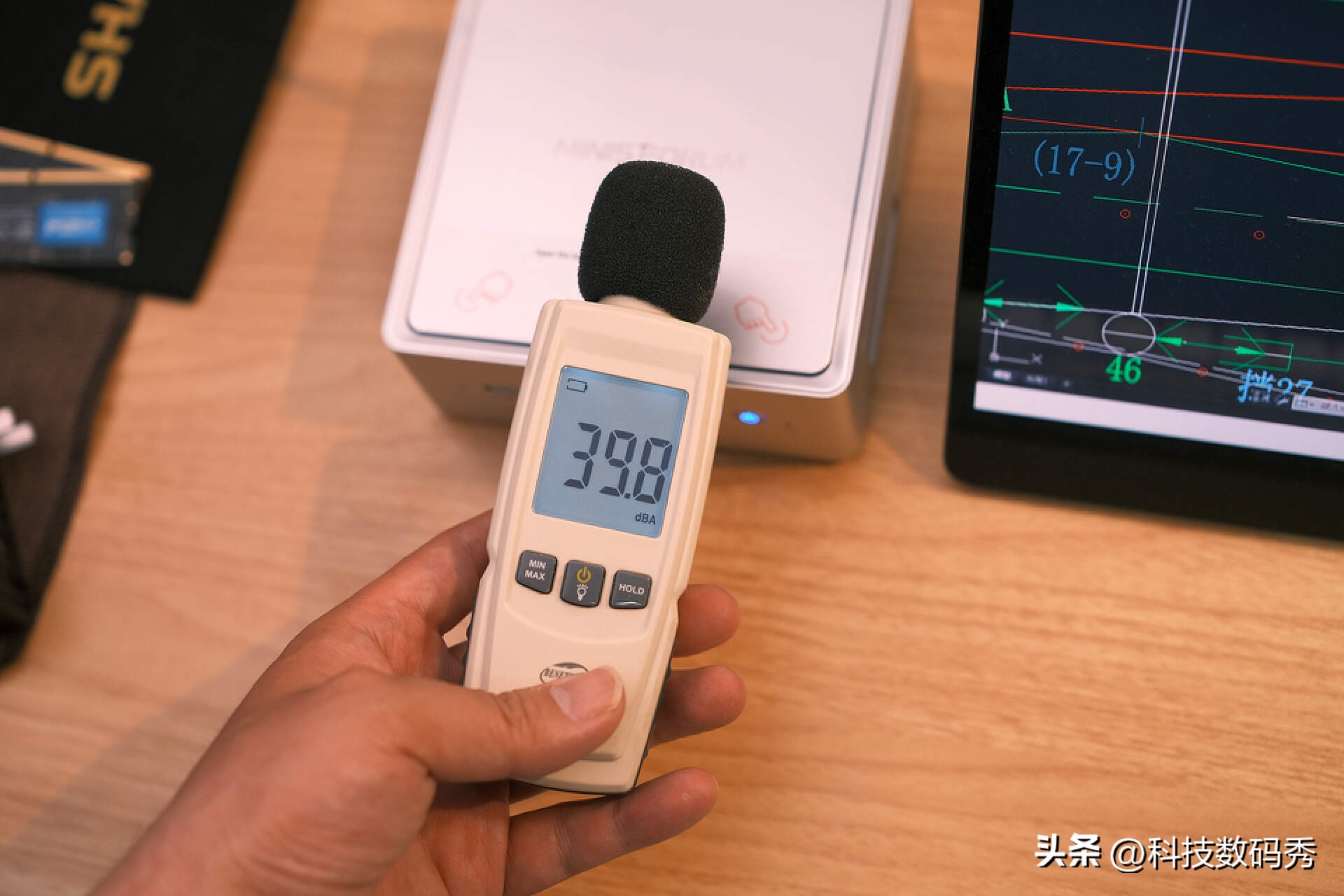 铭凡NPB7英特尔i7-13700H迷你主机测评，看看它到底值不值得买