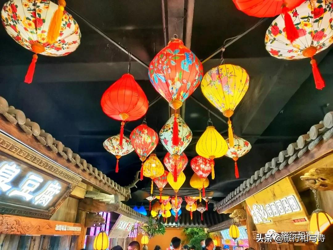 坐啥车去黑石礁西域风情古街,老大连黑石礁夜市