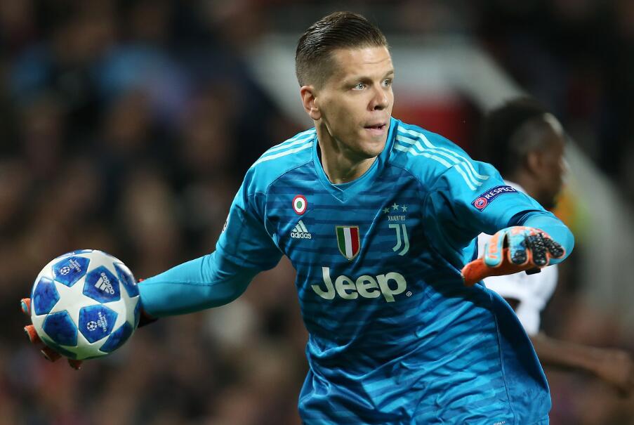 莱万带领波兰队硬核出征世界杯,莱万破荒助波兰不败