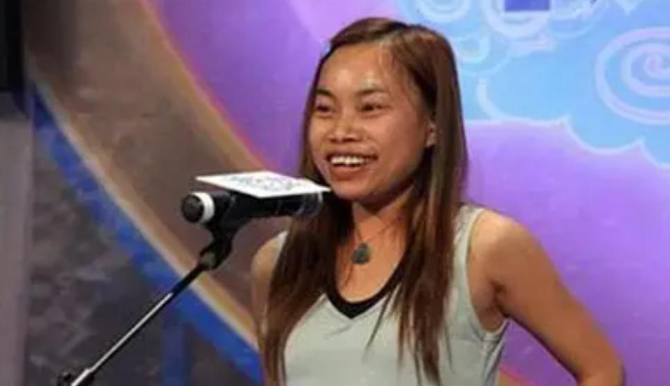 凤姐如今在美国怎么样了,凤姐去美国之后的照片