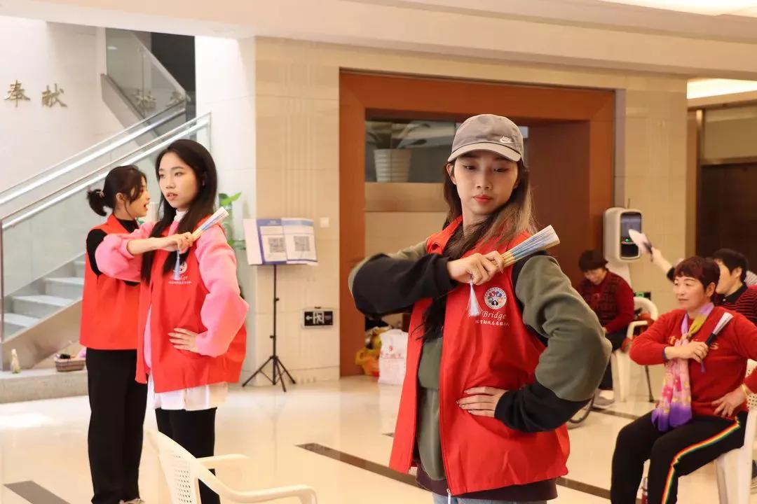 全国优秀志愿者荣誉有啥用,学校优秀志愿者表彰